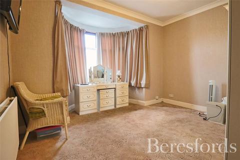 46 Kent Drive, Hornchurch, RM12 6TB