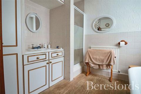46 Kent Drive, Hornchurch, RM12 6TB