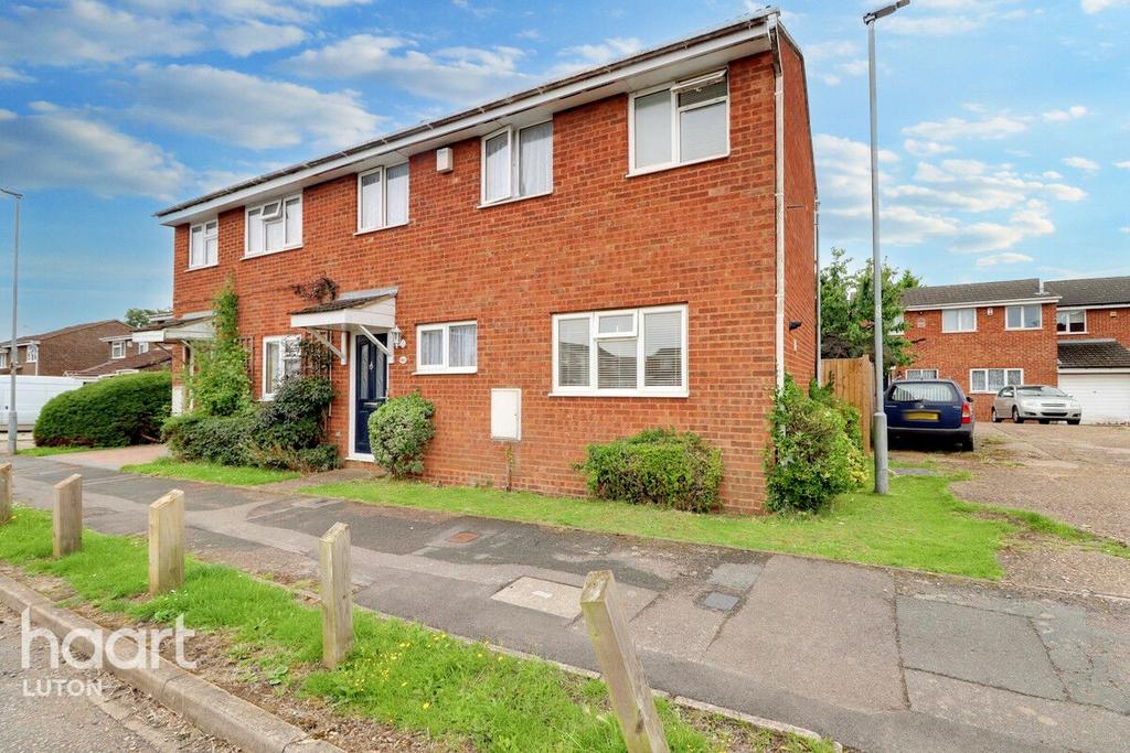 Dunsmore Road, Luton 3 bed semidetached house for sale £290,000