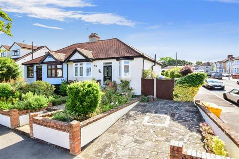 8 Fanshawe Crescent, Hornchurch, RM11 2DD