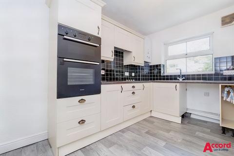 Flat 1, Raphael Court Pettits Lane, Romford, RM1 4SE