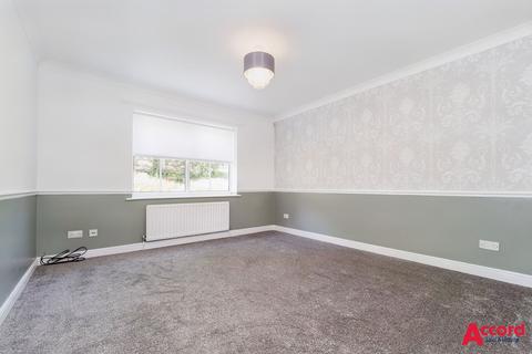 Flat 1, Raphael Court Pettits Lane, Romford, RM1 4SE