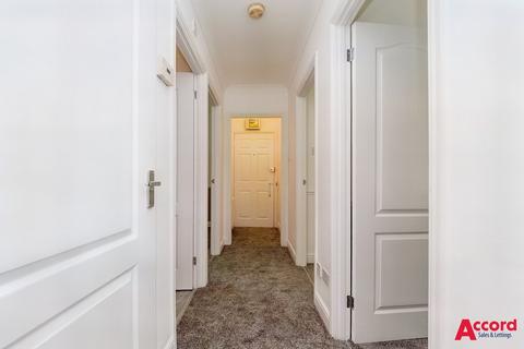 Flat 1, Raphael Court Pettits Lane, Romford, RM1 4SE