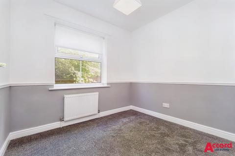 Flat 1, Raphael Court Pettits Lane, Romford, RM1 4SE