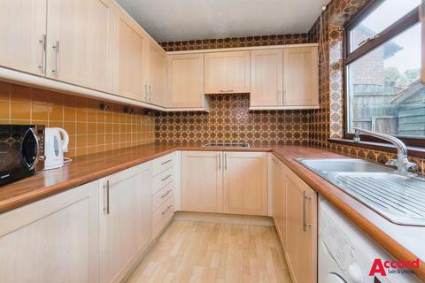 6 Avelon Road, Romford, RM5 3XU