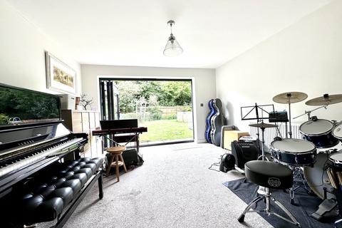 61 Collier Close, Ely, CB6 3WQ