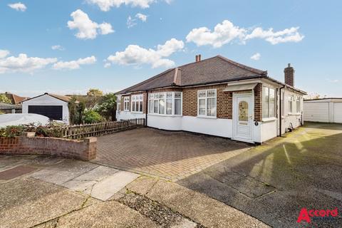 2 bedroom semi-detached bungalow for sale, Heather Close, Romford, RM1