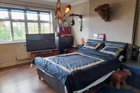 23 Uplands, Beckenham, BR3 3NB