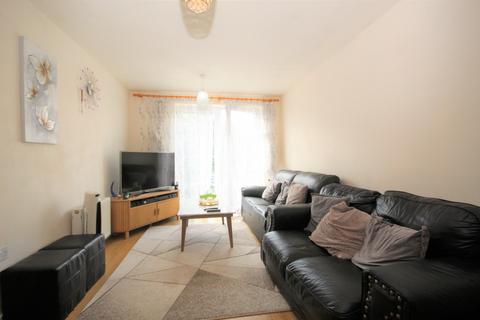 2 bedroom flat for sale, Hertford House, Northolt, Middlesex UB5