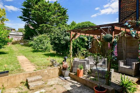 3 bedroom semi-detached house for sale - Vale Road, Seaford, East Sussex