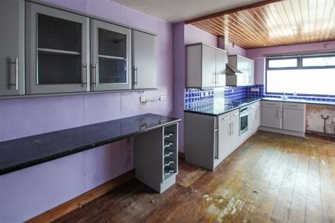 3 bedroom semi-detached house for sale - Princes Avenue, Prestatyn, Denbighshire, LL19 8RW
