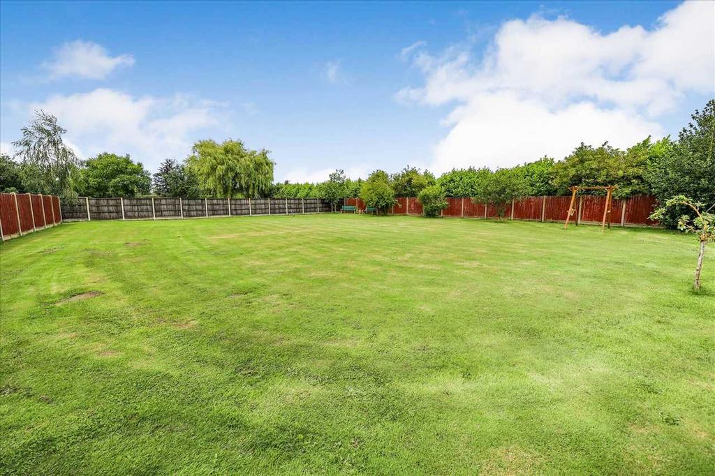 The Spinney, Barlings Lane, Langworth 5 bed detached house £400,000