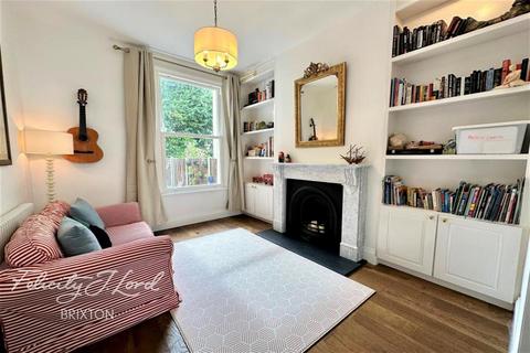 4 bedroom terraced house to rent, Medora Road, Brixton