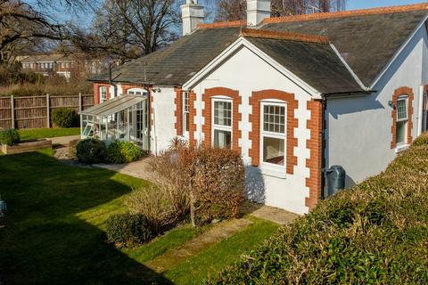 3 bedroom detached bungalow for sale, Avenue Road, Hayling Island PO11