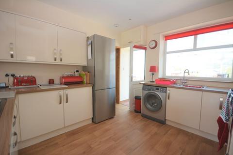 Issarn Penrhyn Drive South, Fairbourne, LL38 2DZ