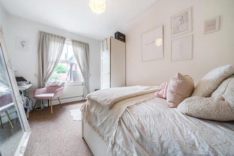 15 Denzil Road, Guildford, GU2 7NQ