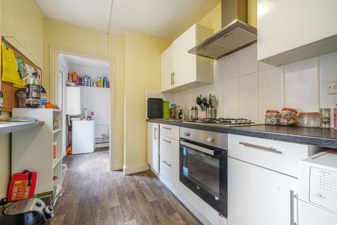 15 Denzil Road, Guildford, GU2 7NQ