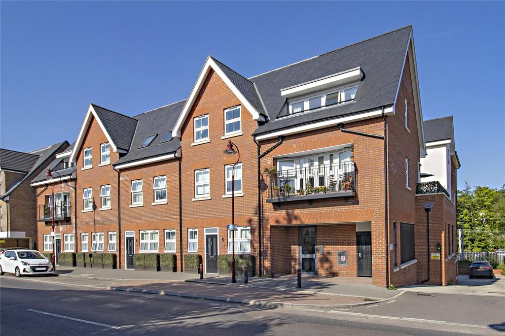 Watling Street, Radlett, Hertfordshire, WD7 2 bed apartment to rent £