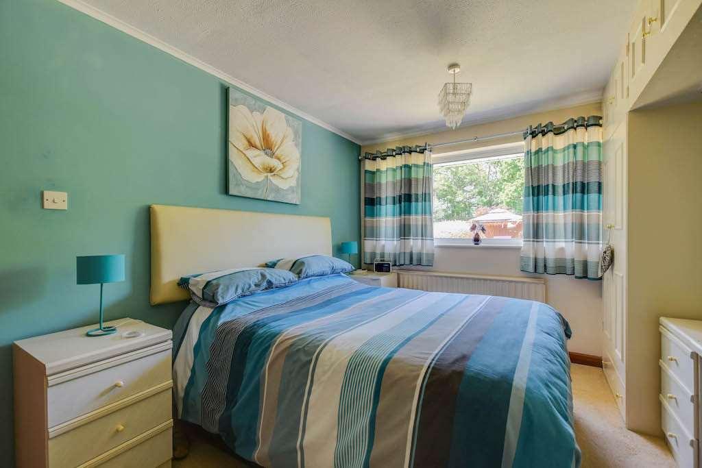 Bedroom 1 (Double)