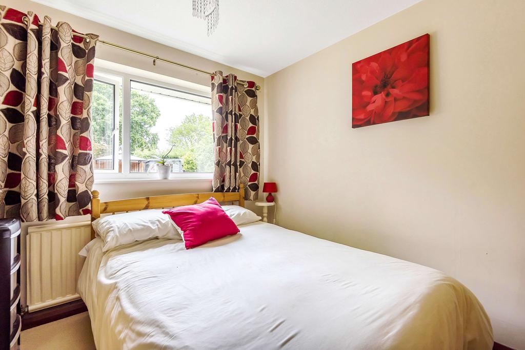 Bedroom 2 (Double)