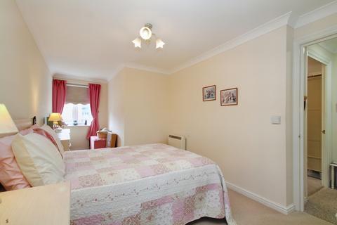1 bedroom apartment for sale - Laburnum Court, Uxbridge,Middlesex