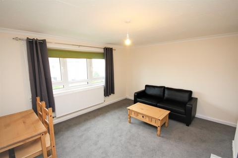 2 bedroom flat to rent, Gracemount Avenue, Gracemount, Edinburgh, EH16