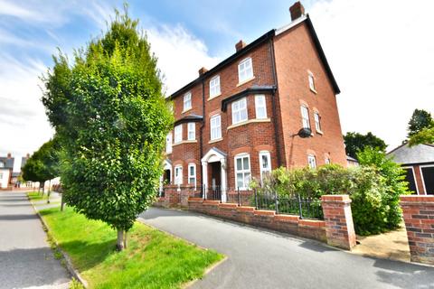 3 bedroom townhouse for sale, Cheshires Way, Chester, CH3