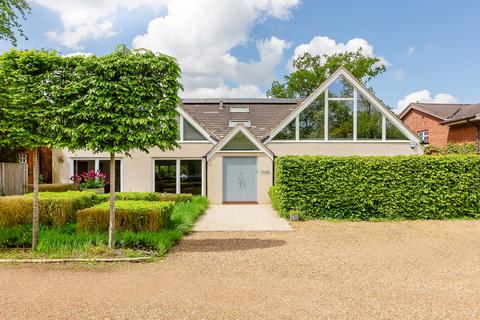Treetops Forest Crescent, Ashtead, KT21 1JU