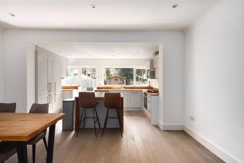 34 Leslie Road, London, E11 4HG