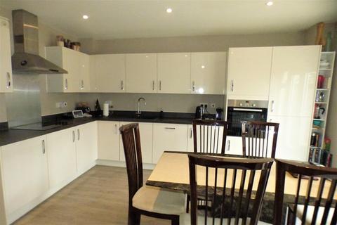 2 bedroom terraced house to rent, 2 bedroom house on the outskirts of Topsham