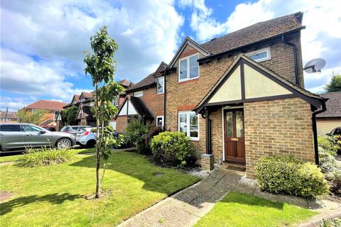 3 bedroom end of terrace house to rent, Orchard Close, Elstead, Godalming, Surrey, GU8
