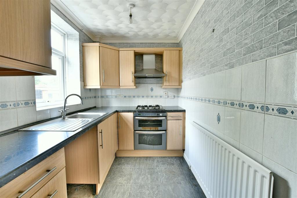 Swards Road, Heworth 2 bed semidetached house £90,000