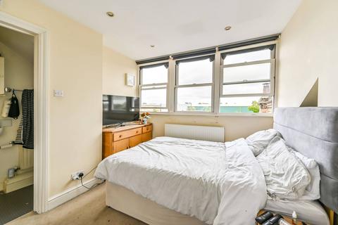 1 Ranmere Street, London, SW12 9QQ