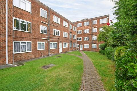 2 bedroom flat for sale, Mount Avenue, Ealing, London, W5