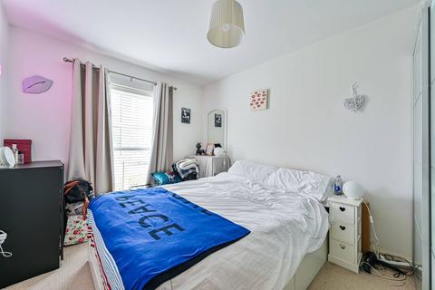 1 bedroom flat for sale, Brickfield Road, Mitcham, CR4