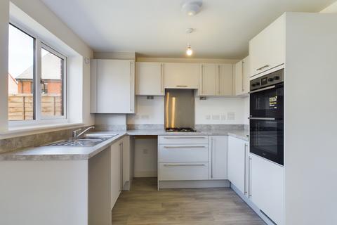 3 bedroom detached house to rent, Cornfield Lane, Kingsnorth, TN25