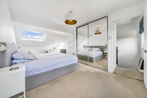 61 Avarn Road, London, SW17 9HB