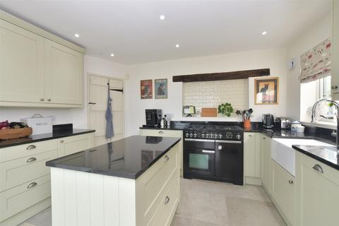 3 bedroom character property for sale, Duffield Lane, Woodmancote, Hampshire