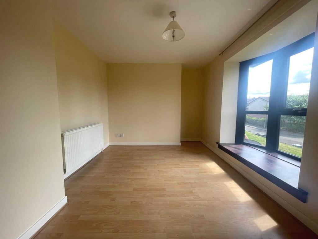 Moorfoot Avenue, Paisley 1 bed flat £550 pcm (£127 pw)