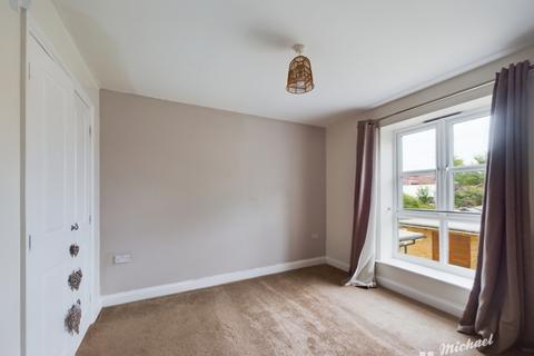 2 bedroom flat for sale, Stadium Approach, Aylesbury, Buckinghamshire