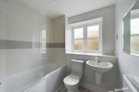 2 bedroom flat for sale, Stadium Approach, Aylesbury, Buckinghamshire