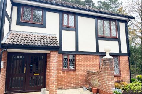 2 bedroom retirement property for sale, Fleet,  Hampshire,  GU51