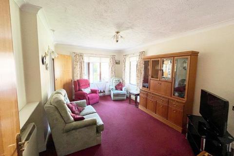 2 bedroom retirement property for sale, Fleet,  Hampshire,  GU51