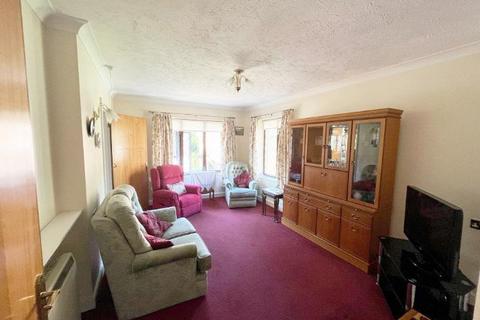 2 bedroom retirement property for sale, Fleet,  Hampshire,  GU51