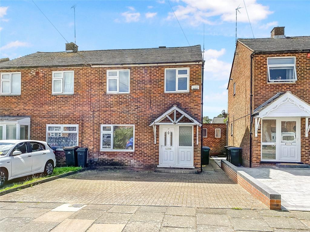 Barnfield Avenue, Allesley, Coventry, CV5 3 bed semidetached house for