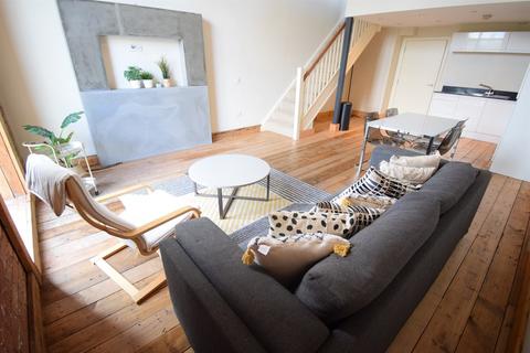 1 bedroom house to rent, Pendyris Street, Cardiff