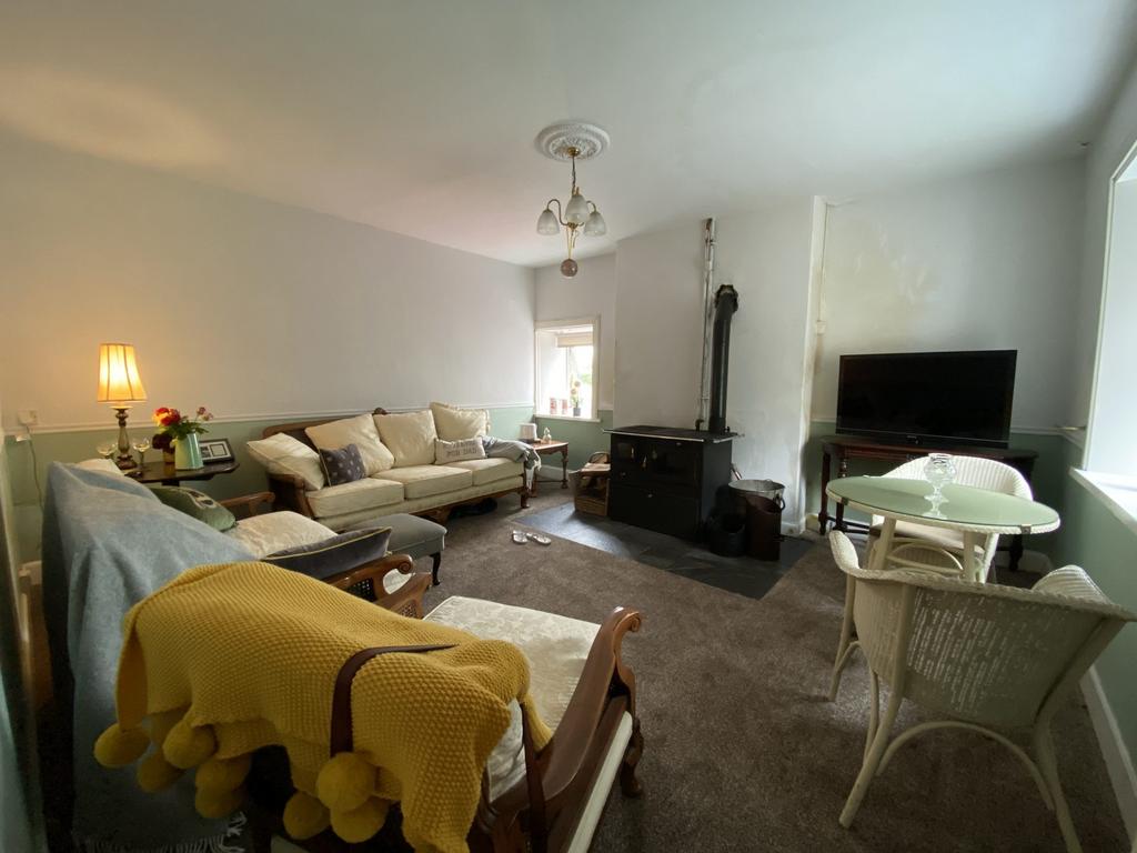 Hillview, Greenhill, Lockerbie, DG11 1 JB - Braidwo