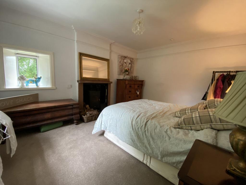 Hillview, Greenhill, Lockerbie, DG11 1 JB - Braidwo