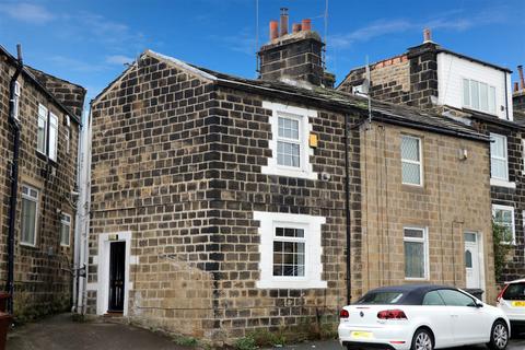 2 bedroom end of terrace house to rent, Lister Hill, Leeds, West Yorkshire, UK, LS18