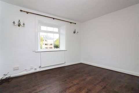 2 bedroom end of terrace house to rent, Lister Hill, Leeds, West Yorkshire, LS18